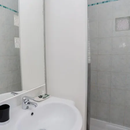 Otel Le Panel Mandelieu