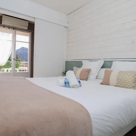 Le Panel Hotel Mandelieu