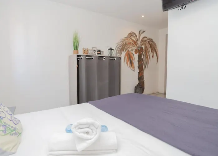 Szálloda Le Panel *