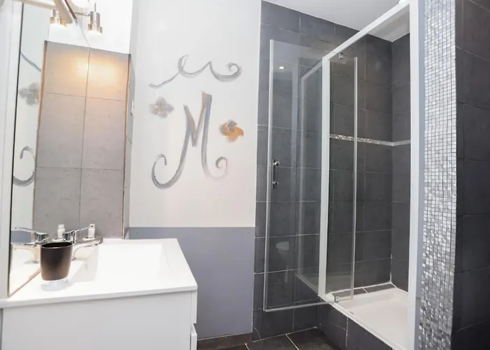 Szálloda Le Panel Mandelieu