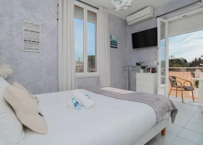 Le Panel Szálloda Mandelieu